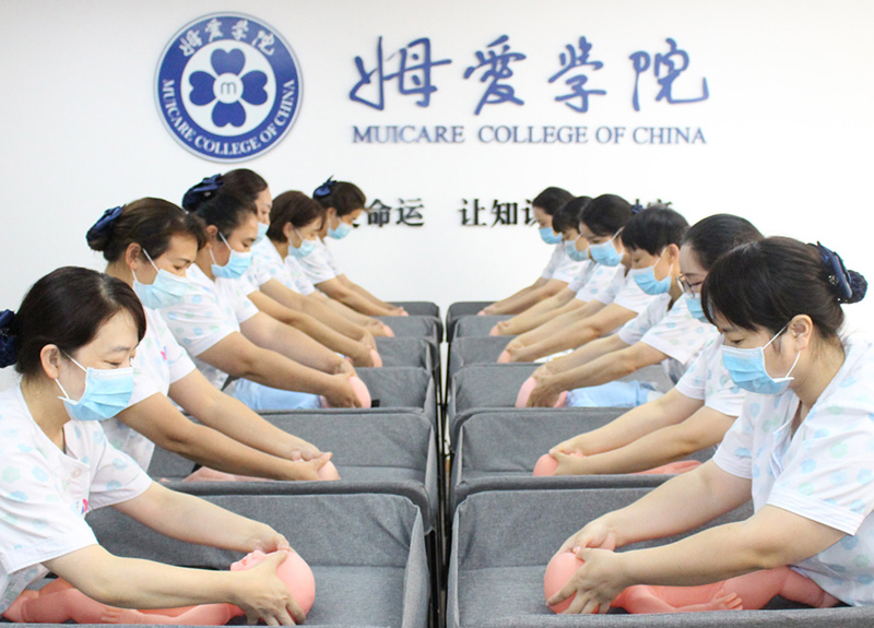 员工制自营月嫂备受欢迎 助推家政服务提质扩容